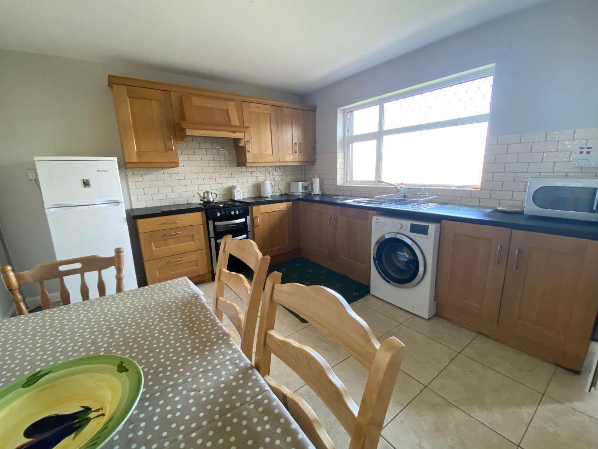 9 Tullan Strand, Holiday home